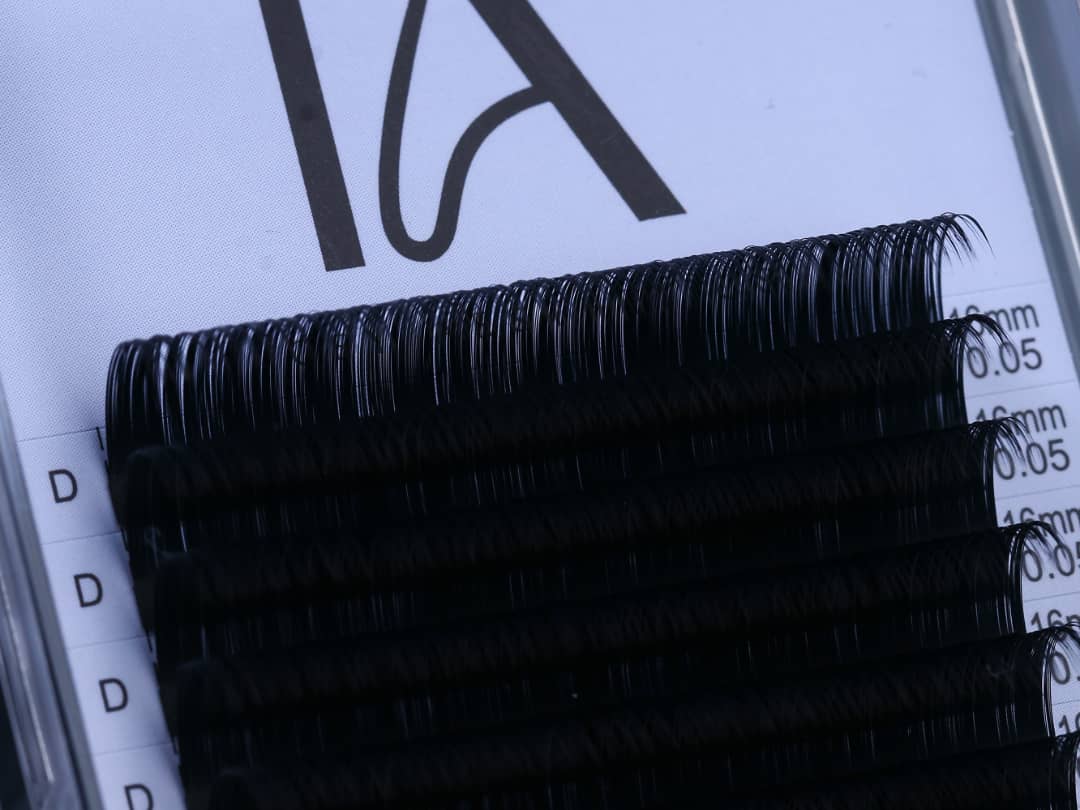Velvet Matte Volume Mixed Lashes
