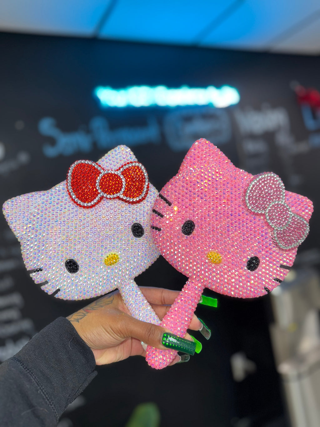 Hello Kitty Bidazzle mirror